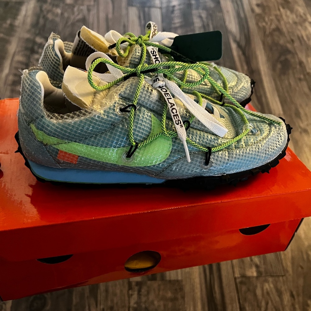 Off-White x Wmns Waffle Racer “Vivid Sky”